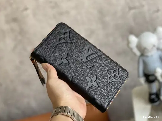 Firstbag VUITTON WALLET LOUIS ZIPPY 0501